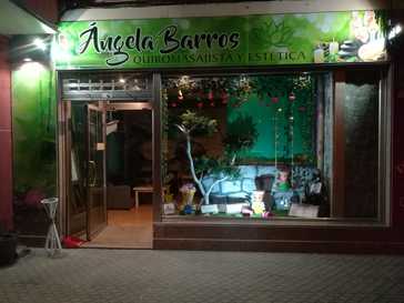 Ángela Barros, quiromasaxista e estética agasalla cun relaxante masaxe ritual facial con hidratación!!